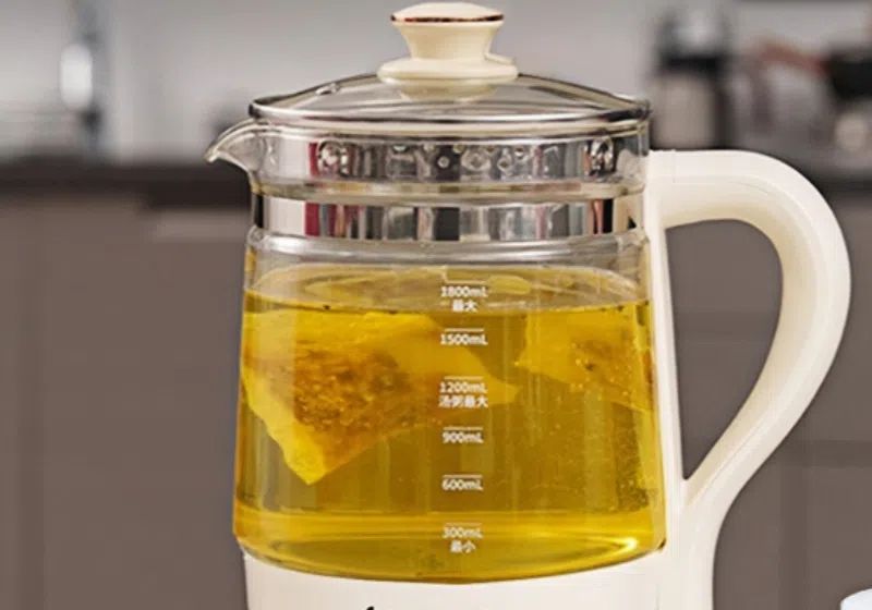 养生壶煮茶