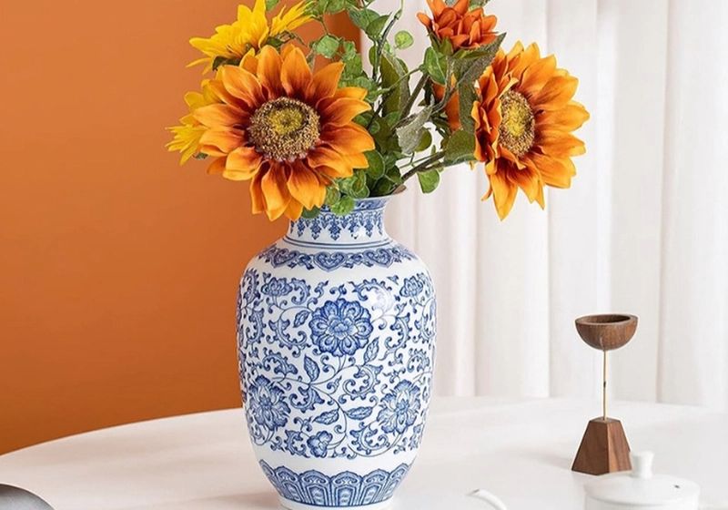 Blue and White Porcelain Vase Decoration